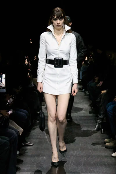 Look 43